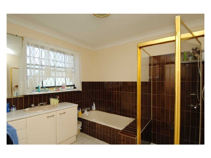 11 Maryland Avenue, Carrara QLD 4211