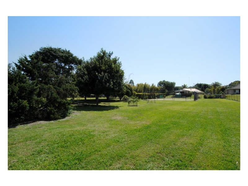 11 Maryland Avenue, Carrara QLD 4211