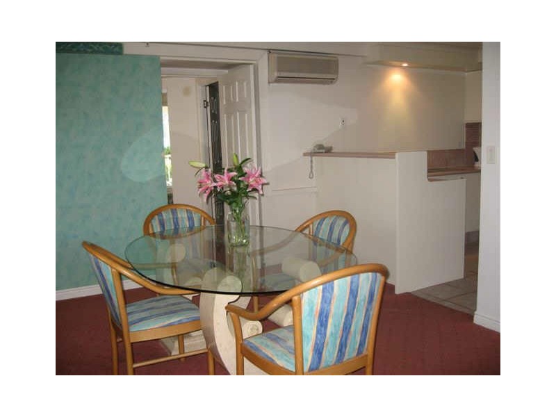 19/7 Elkhorn Avenue, Surfers Paradise QLD 4217