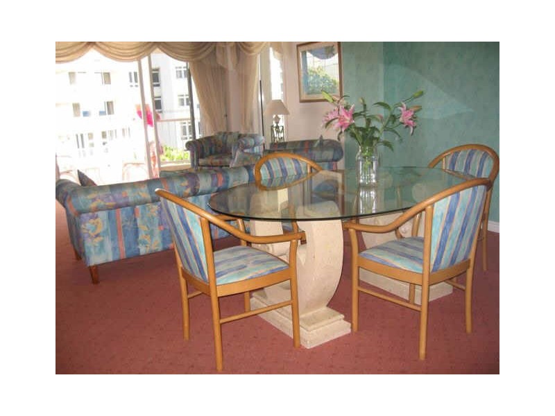 19/7 Elkhorn Avenue, Surfers Paradise QLD 4217