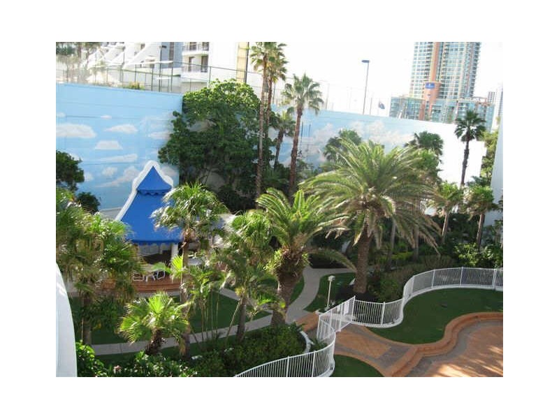 19/7 Elkhorn Avenue, Surfers Paradise QLD 4217