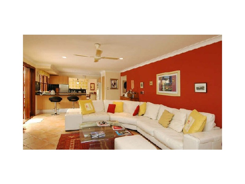25 Jaguar Drive, Bundall QLD 4217