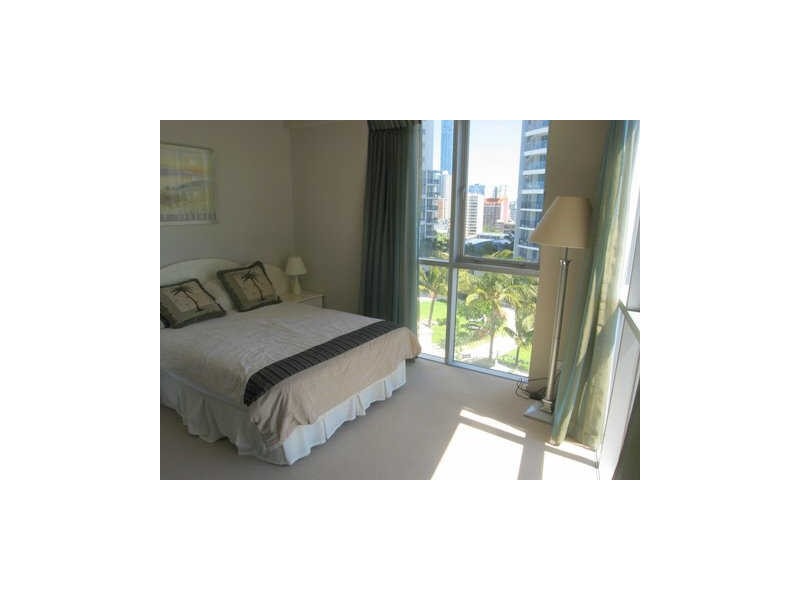 2107/23 Ferny Avenue, Surfers Paradise QLD 4217