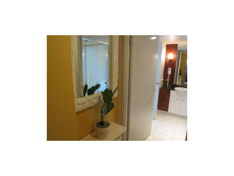 2107/23 Ferny Avenue, Surfers Paradise QLD 4217