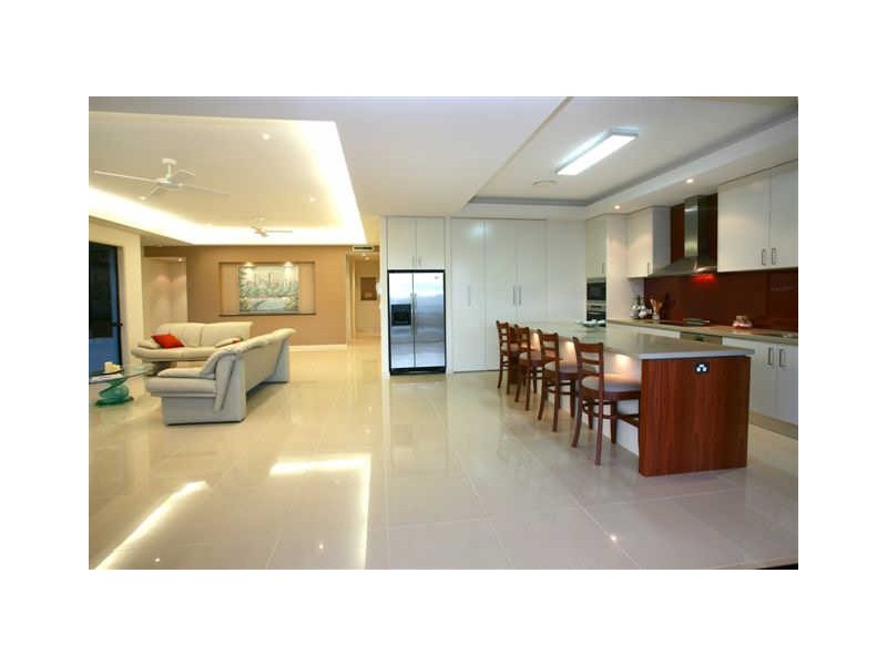 Mermaid Beach QLD 4218