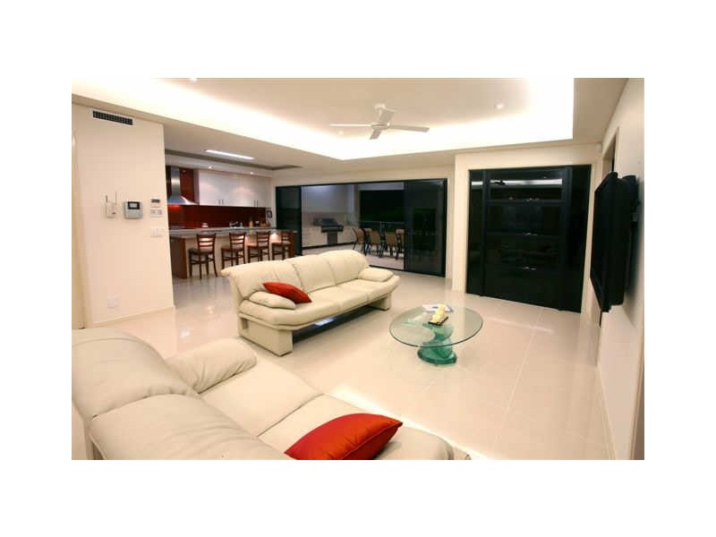 Mermaid Beach QLD 4218