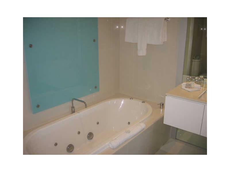 1308/9 Hamilton Avenue, Surfers Paradise QLD 4217