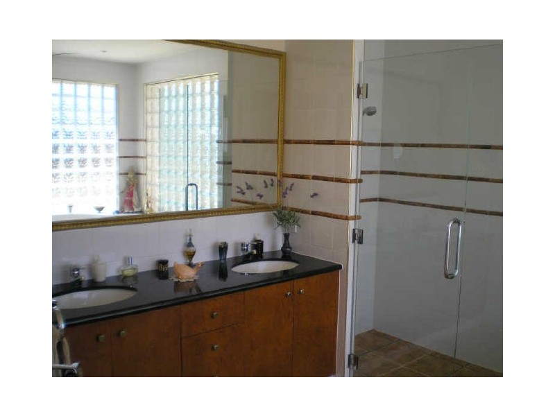 Isle Of Capri QLD 4217