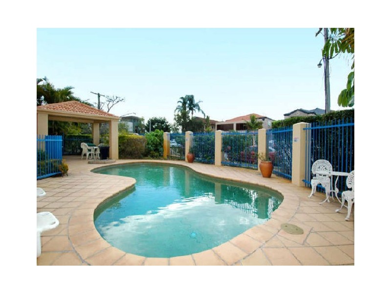 Chevron Island QLD 4217