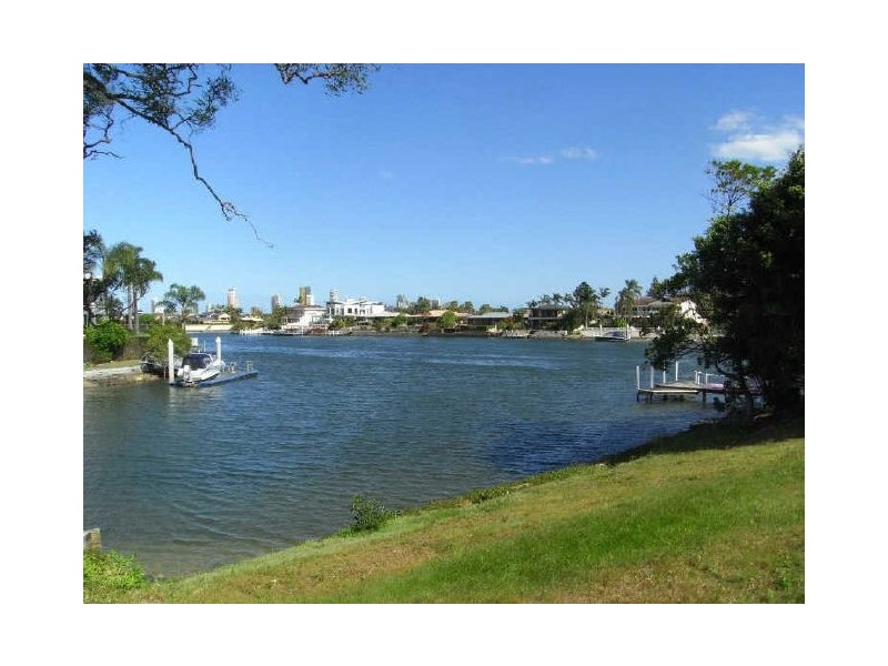 Isle Of Capri QLD 4217