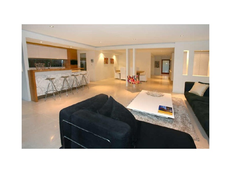 Broadbeach Waters QLD 4218