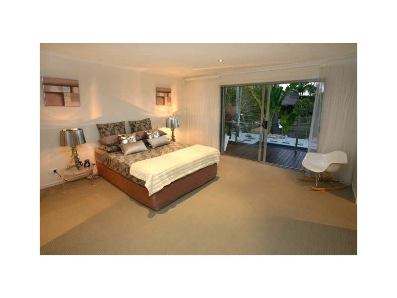 Broadbeach Waters QLD 4218