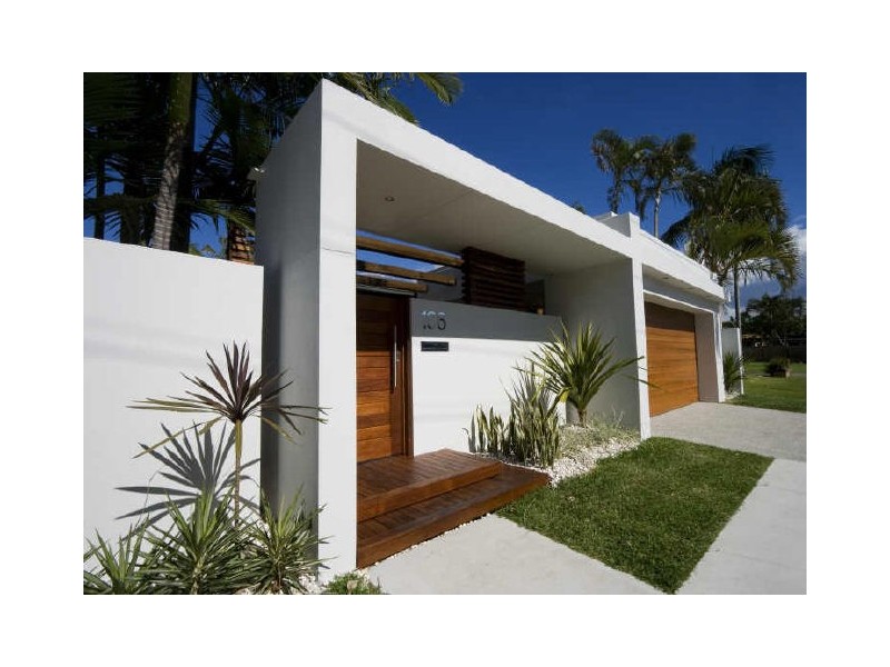 Broadbeach Waters QLD 4218