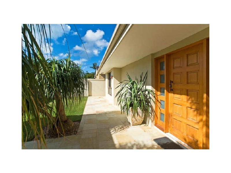 Broadbeach Waters QLD 4218