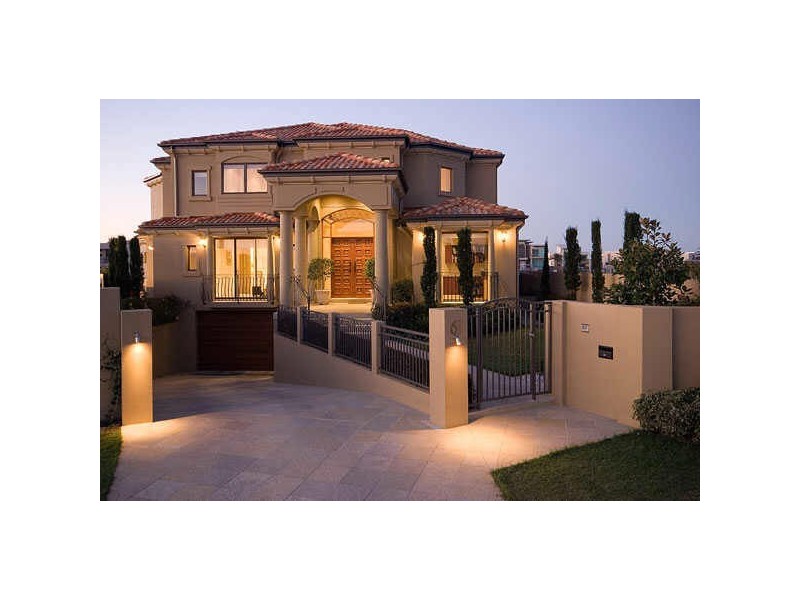 Paradise Point QLD 4216