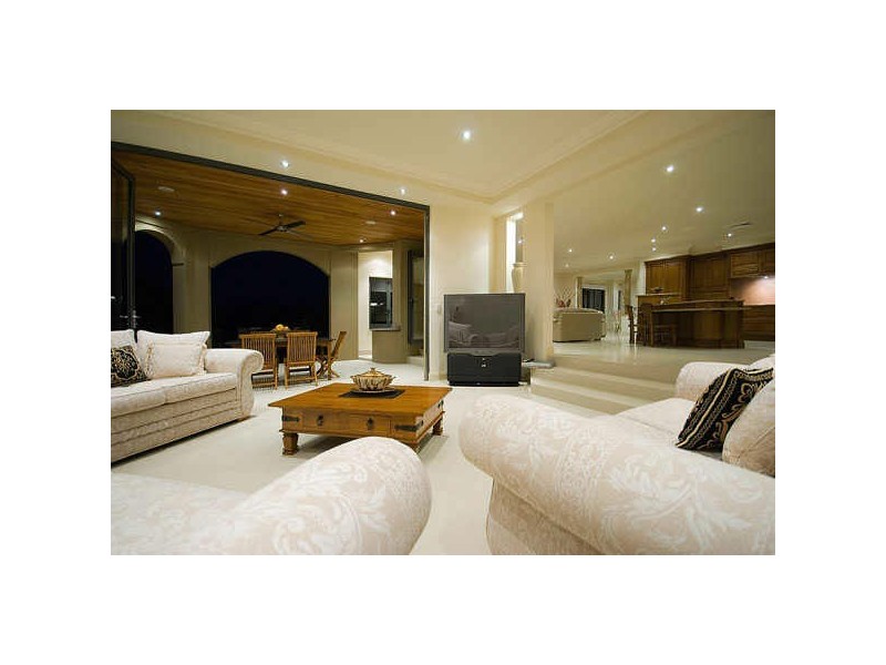 Paradise Point QLD 4216