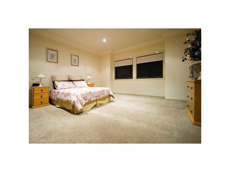 Paradise Point QLD 4216