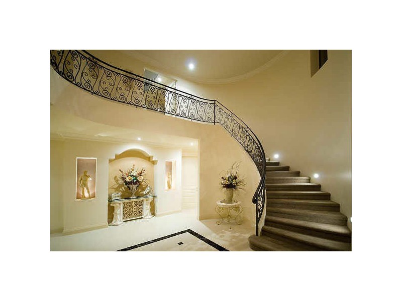 Paradise Point QLD 4216