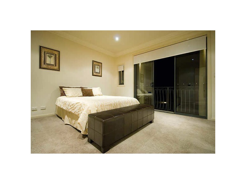 Paradise Point QLD 4216