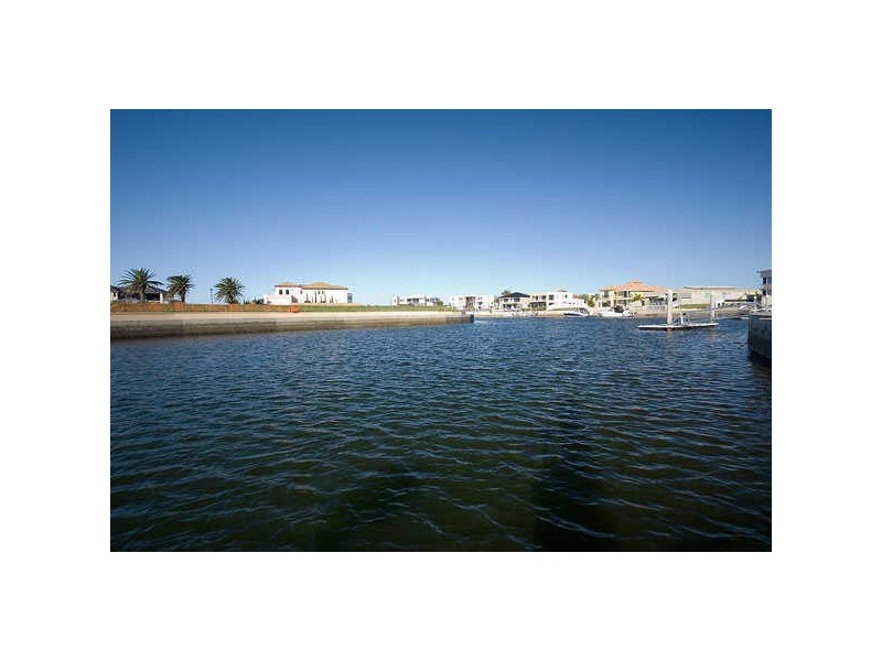 Paradise Point QLD 4216