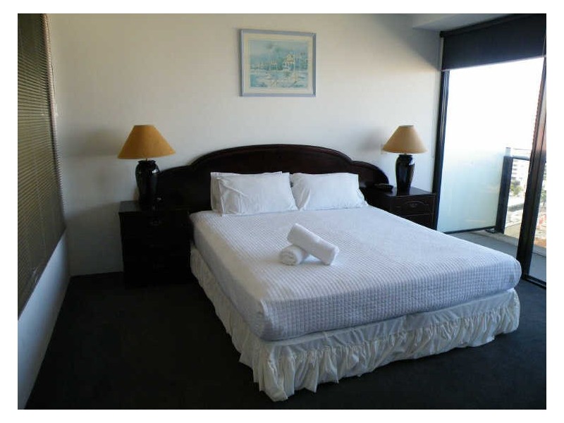 1143/9 Ferny Avenue, Surfers Paradise QLD 4217