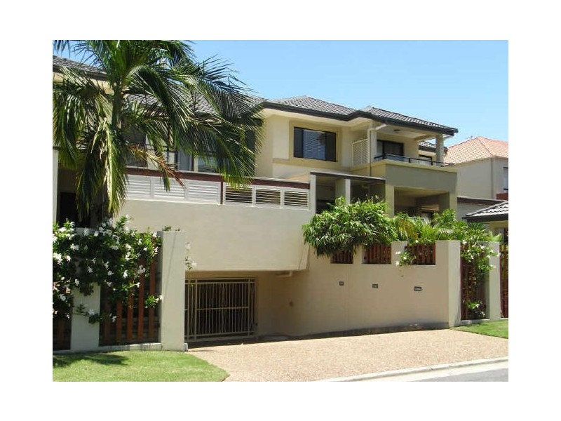 Broadbeach Waters QLD 4218