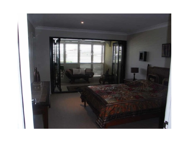 Broadbeach Waters QLD 4218