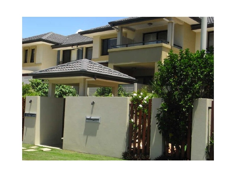 Broadbeach Waters QLD 4218