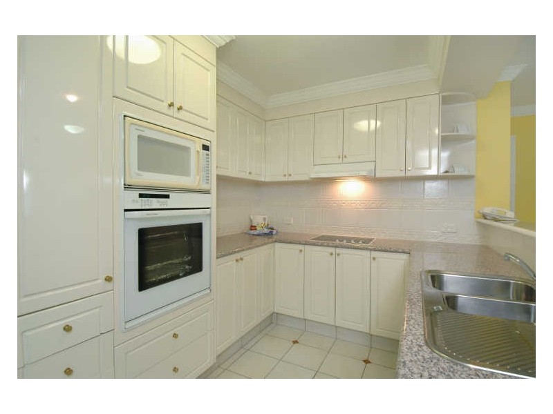 1108/90 Surf Parade, Broadbeach QLD 4218