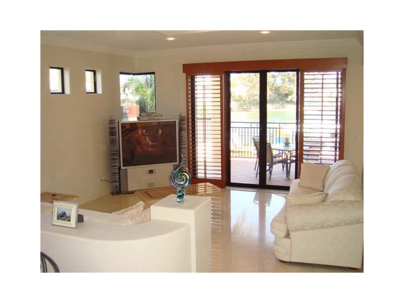 Isle Of Capri QLD 4217