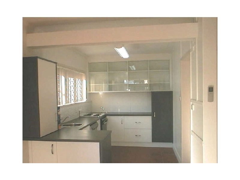 2/107 Stanhill Drive, Surfers Paradise QLD 4217