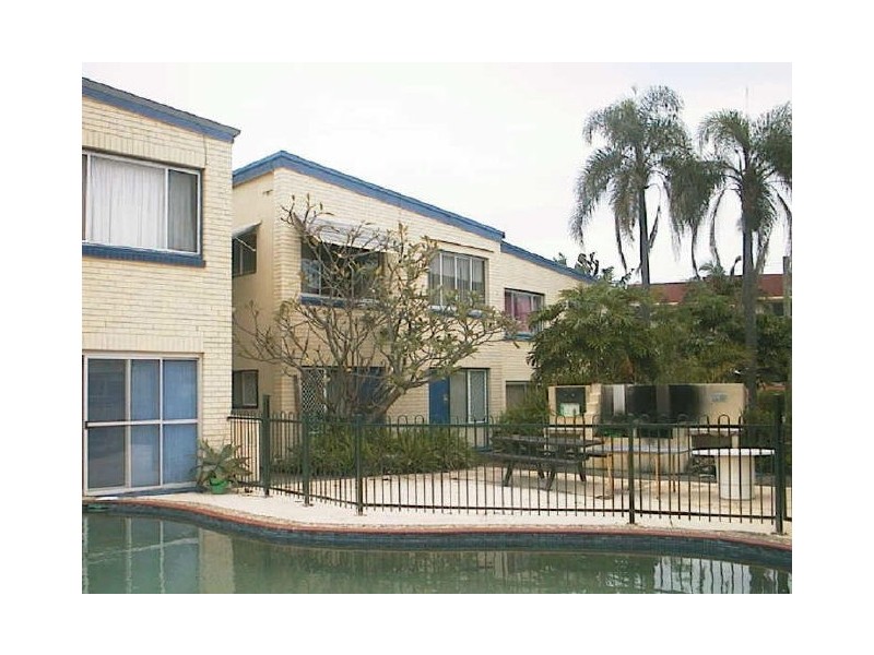 2/107 Stanhill Drive, Surfers Paradise QLD 4217