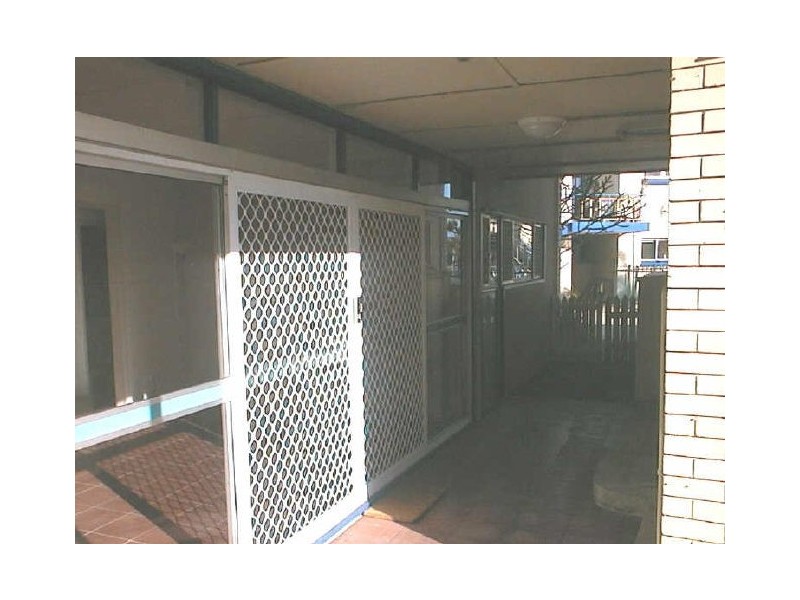 2/107 Stanhill Drive, Surfers Paradise QLD 4217