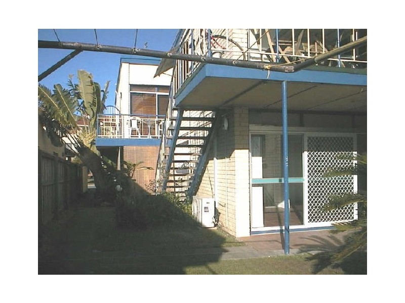 2/107 Stanhill Drive, Surfers Paradise QLD 4217