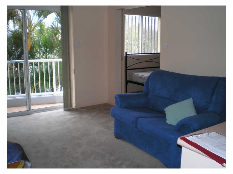 9/25 Darrambal Street, Chevron Island QLD 4217