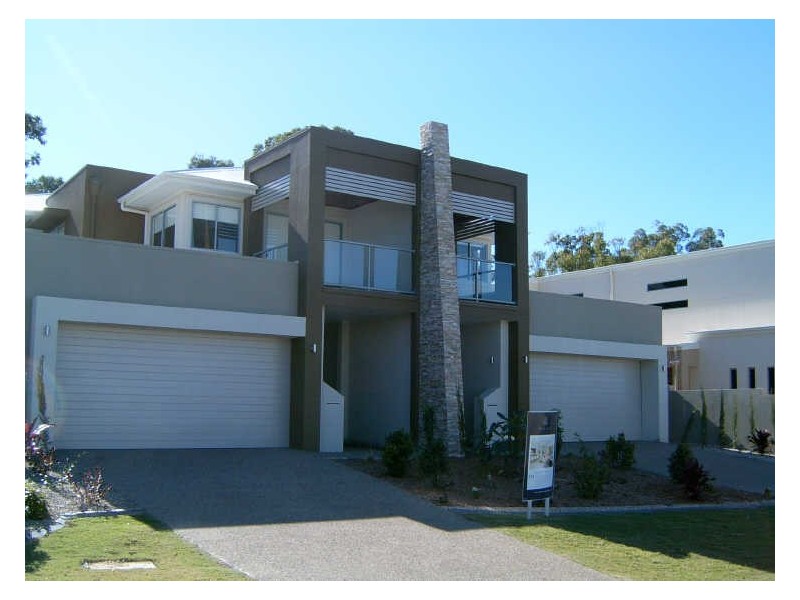 8003A & 80 Vista Drive, Benowa QLD 4217