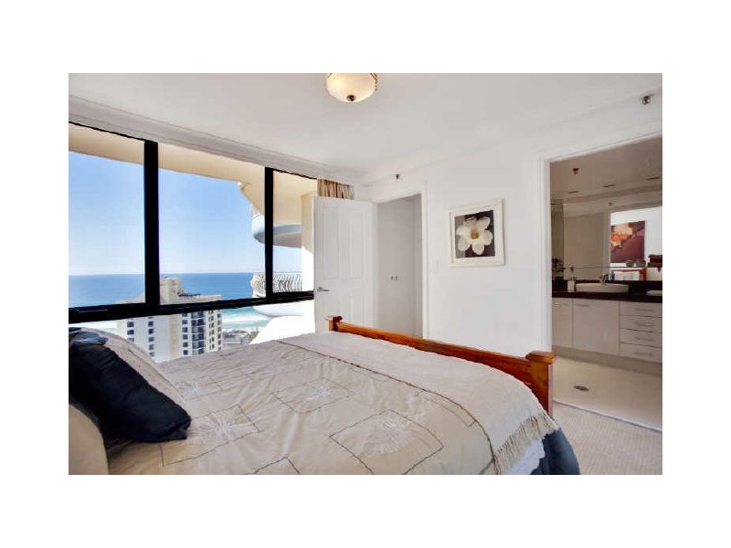 19B/30 Laycock Street, Surfers Paradise QLD 4217