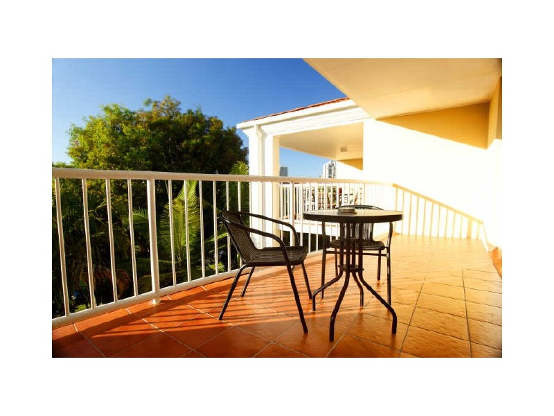 Chevron Island QLD 4217