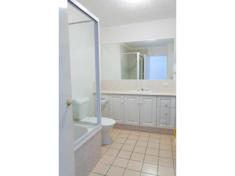 Chevron Island QLD 4217