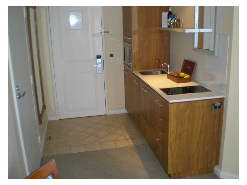 513 & 514/25 Laycock Street, Surfers Paradise QLD 4217