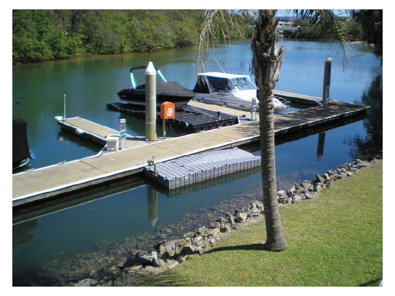 273/1 Serisier Avenue, Main Beach QLD 4217