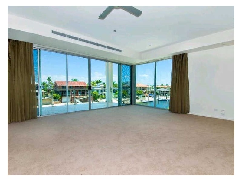 Paradise Waters QLD 4217