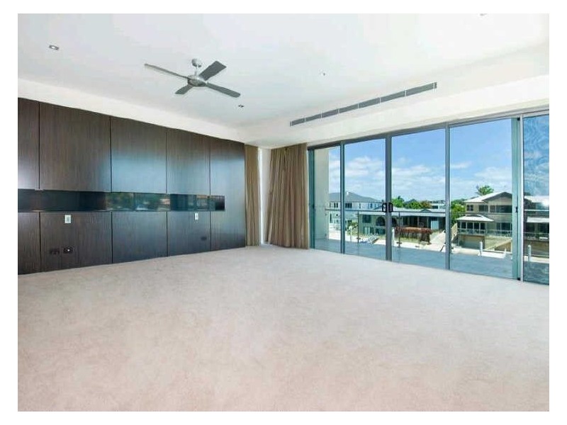 Paradise Waters QLD 4217