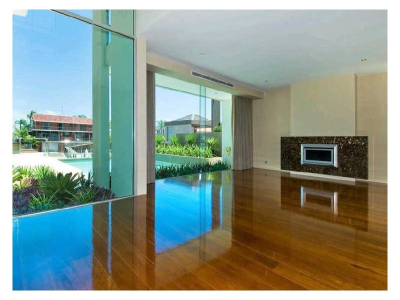 Paradise Waters QLD 4217