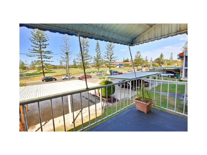 7/22 Mary Avenue, Broadbeach QLD 4218