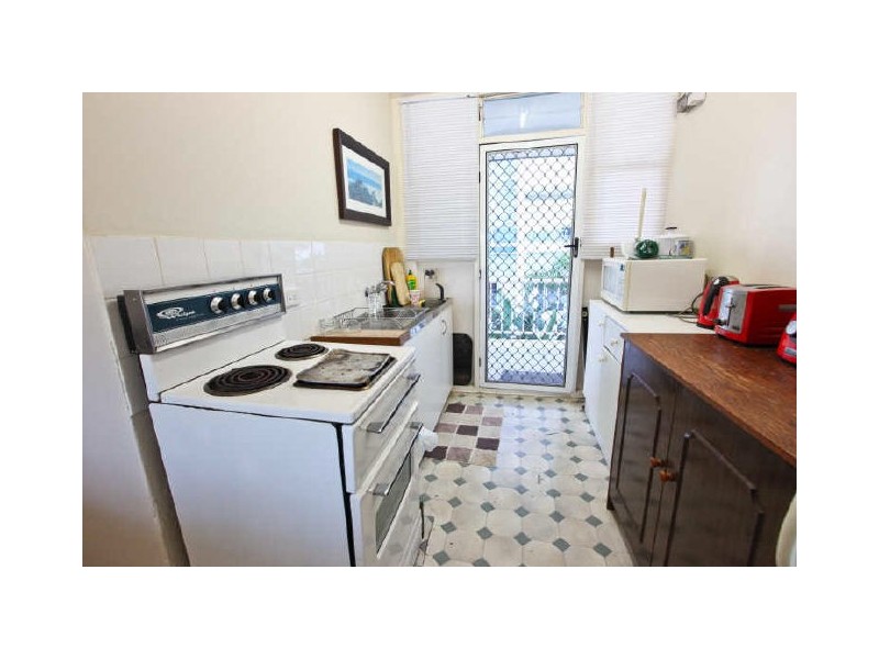 7/22 Mary Avenue, Broadbeach QLD 4218