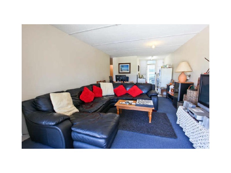 7/22 Mary Avenue, Broadbeach QLD 4218