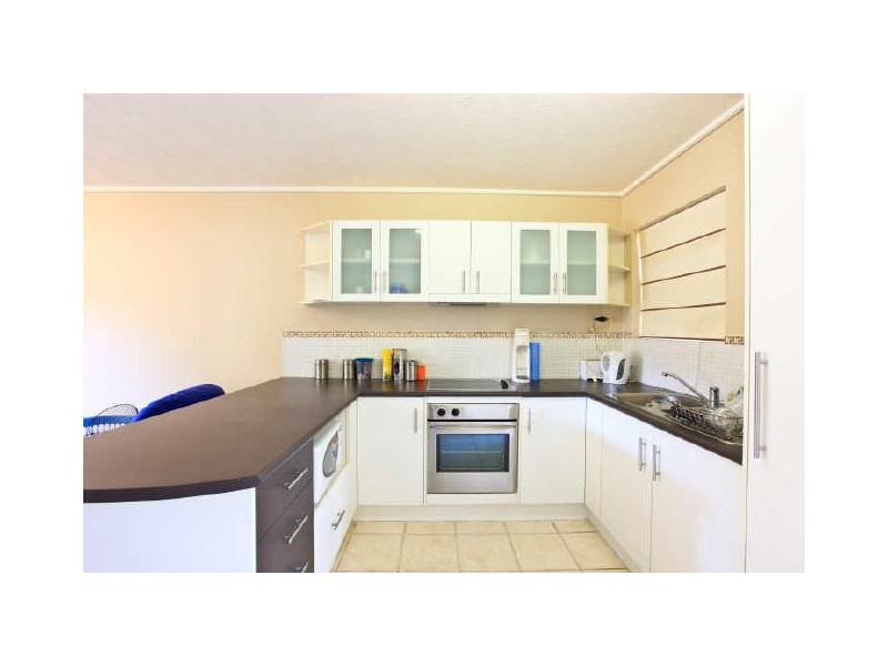 3/22 Philip Avenue, Broadbeach QLD 4218