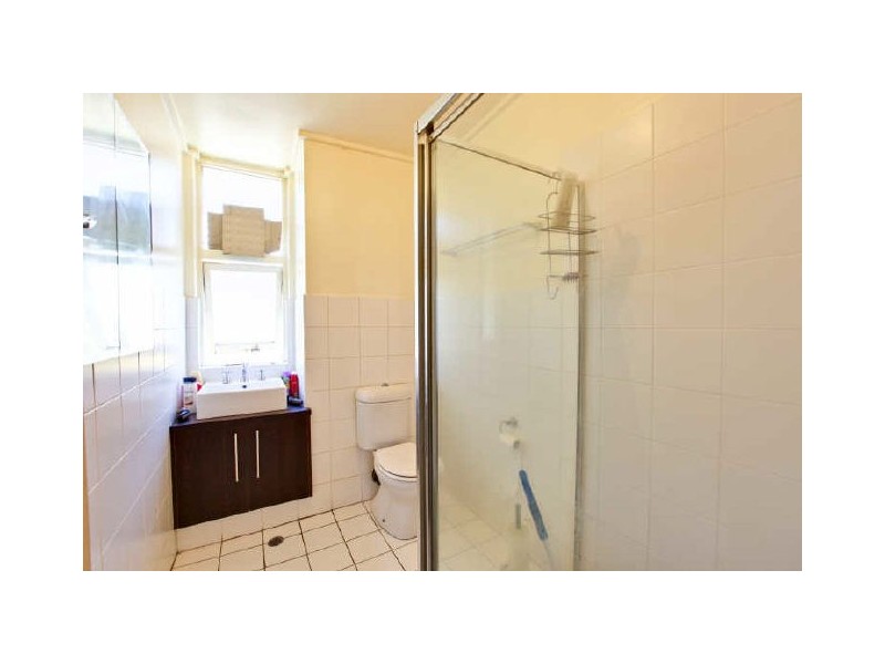 3/22 Philip Avenue, Broadbeach QLD 4218