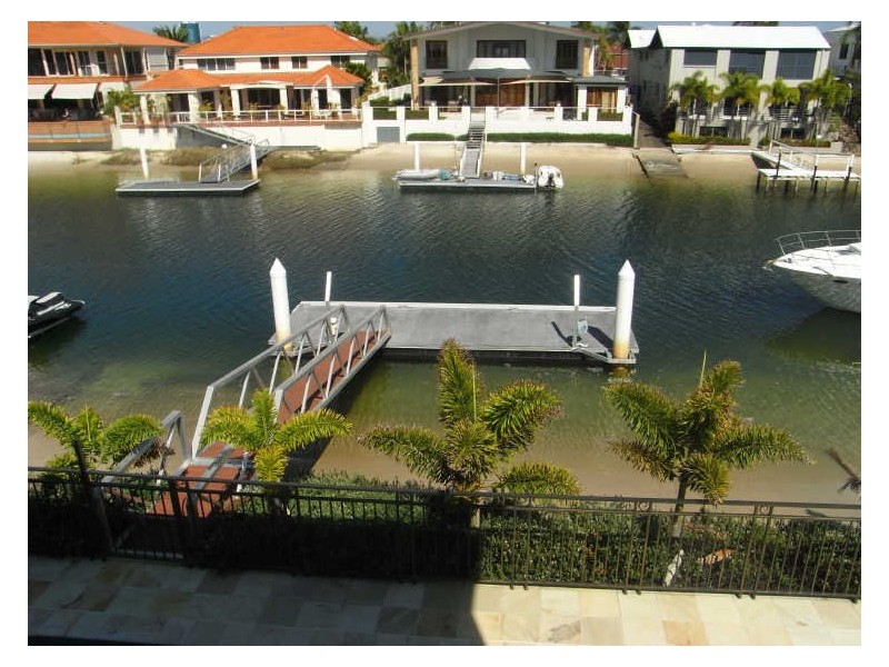 Paradise Waters QLD 4217